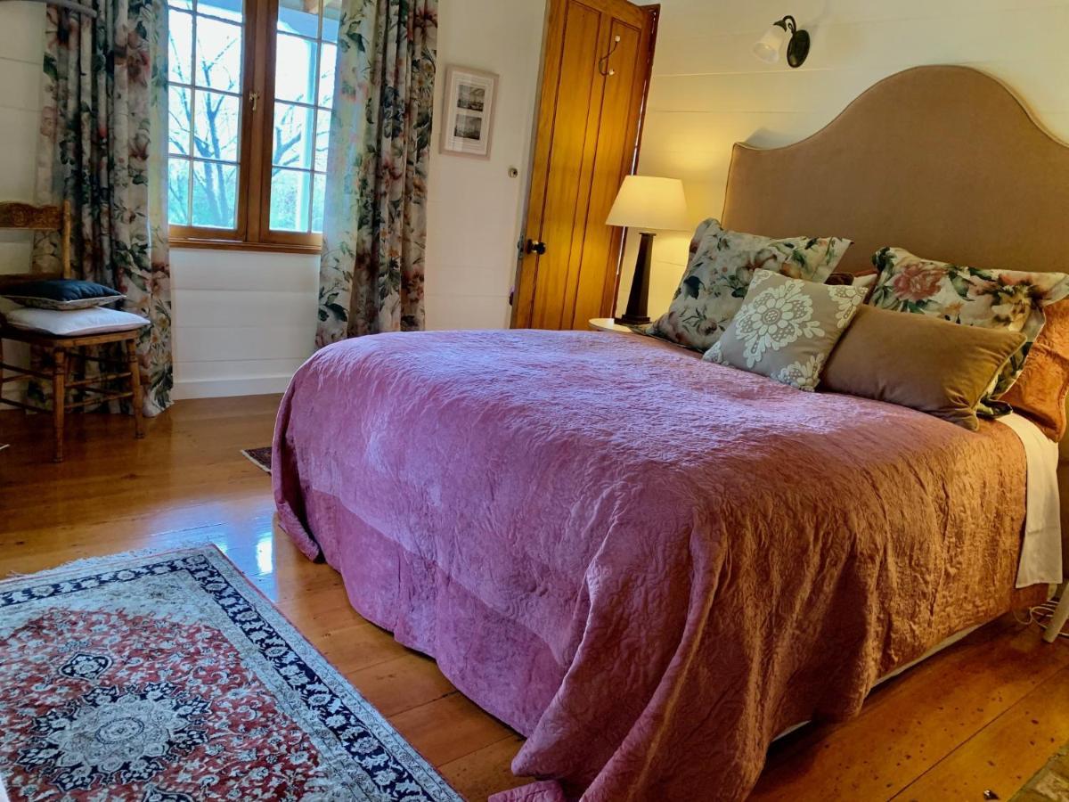 Mill Cottage - Boutique Accommodation And Garden Akaroa Kültér fotó